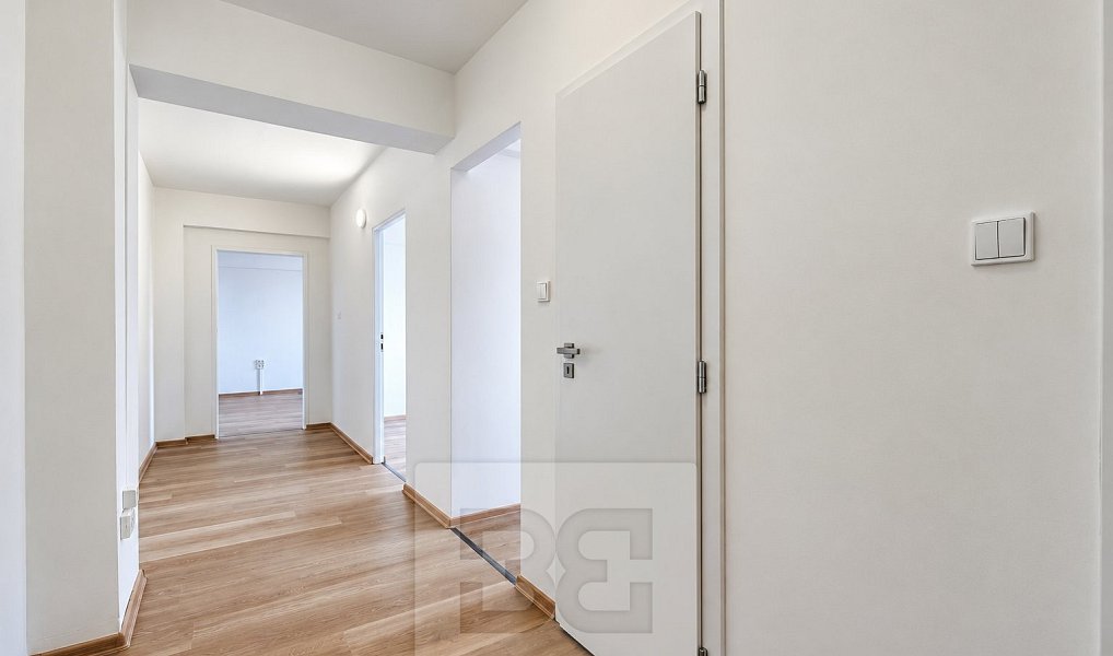 Pronájem bytu 2+1 67 m², Kolín – náhled fotky 11