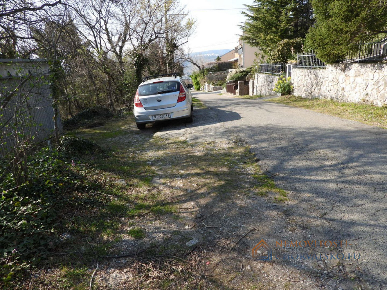 Prodej stavebního pozemku 2 361 m² - Więcej