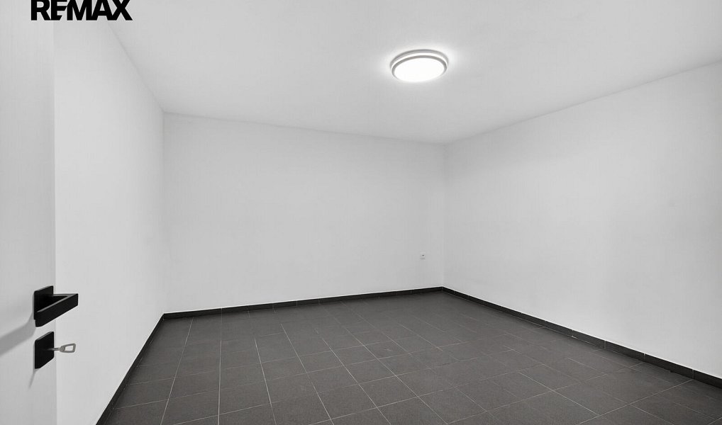 Prodej domu 224 m² s pozemkem 959 m², Dobšice – náhled fotky 11