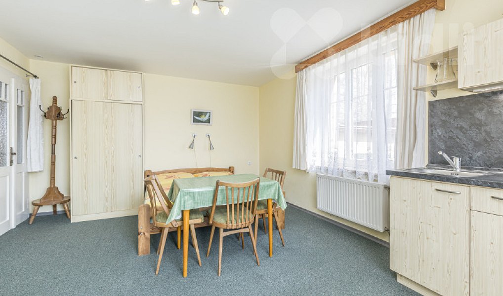 Prodej domu 300 m² s pozemkem 968 m², Kašperské Hory – náhled fotky 15