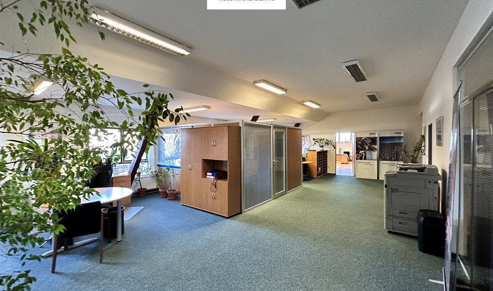 Prodej skladovacích prostor 1 088 m², Králův Dvůr – náhled fotky 18