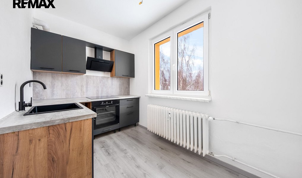 Prodej bytu 2+1 57 m², Rotava – náhled fotky 2