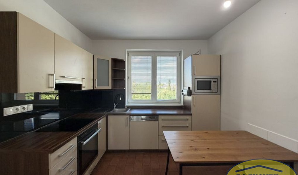 Pronájem bytu 3+1 87 m², Holešov – náhled fotky 3
