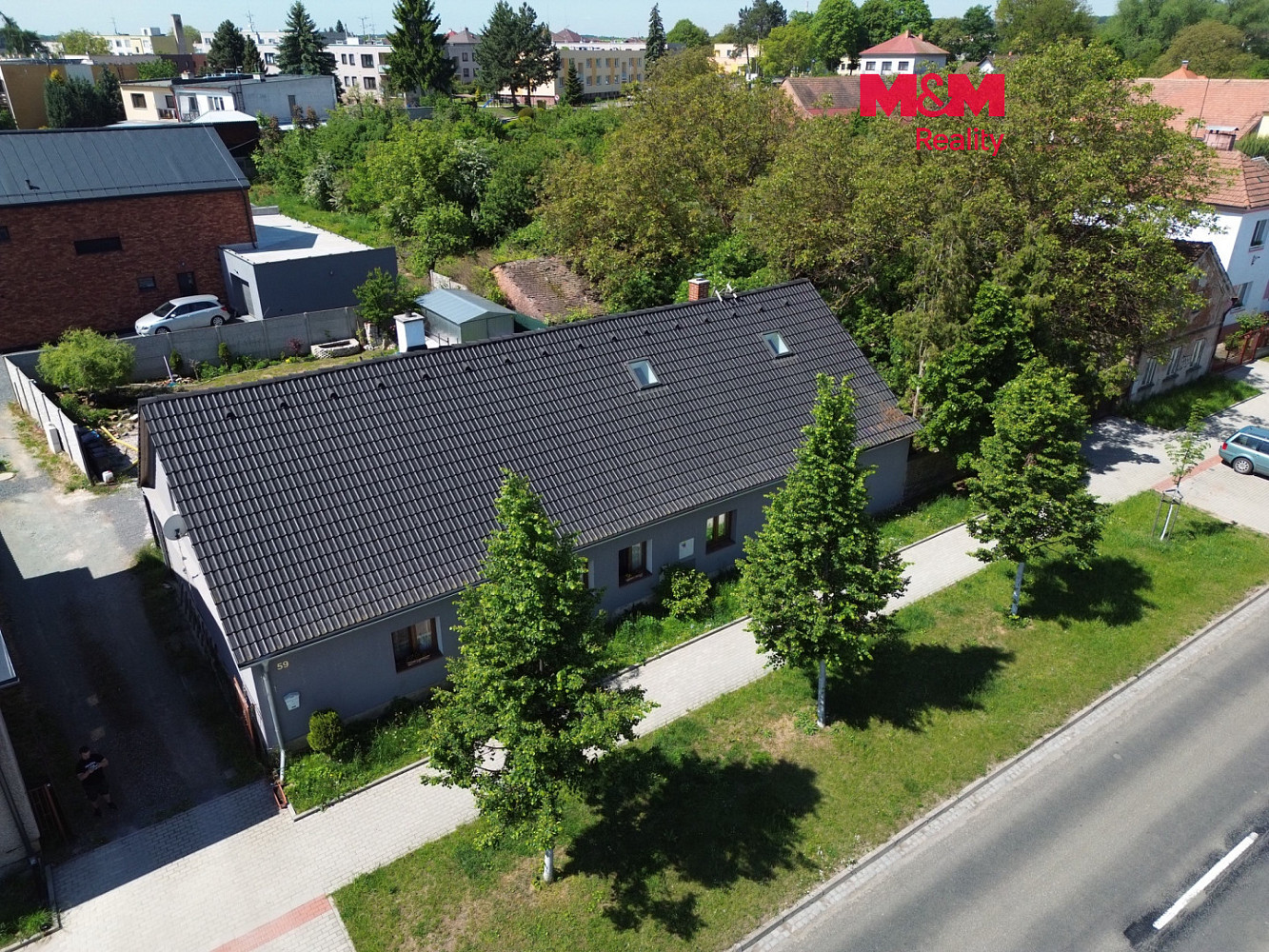 Prodej domu 250 m² s pozemkem 577 m²