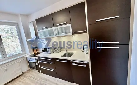 Pronájem bytu 2+kk 64 m², Spojovací, Praha 3 - Žižkov