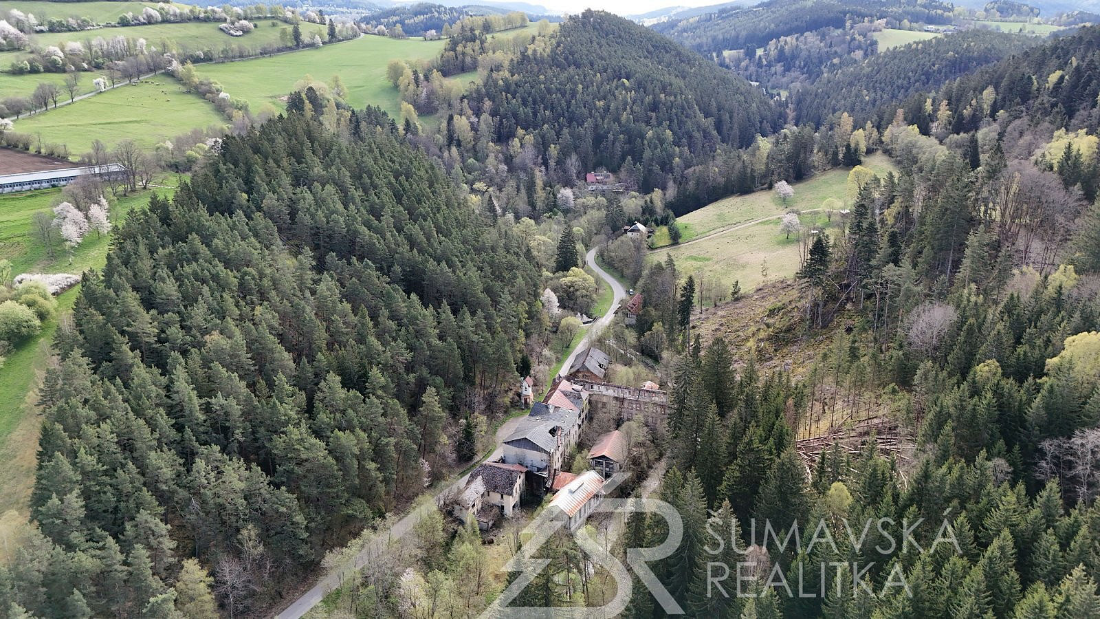 Prodej komerčního objektu (jiného typu) 10 000 m² – fotografie 2