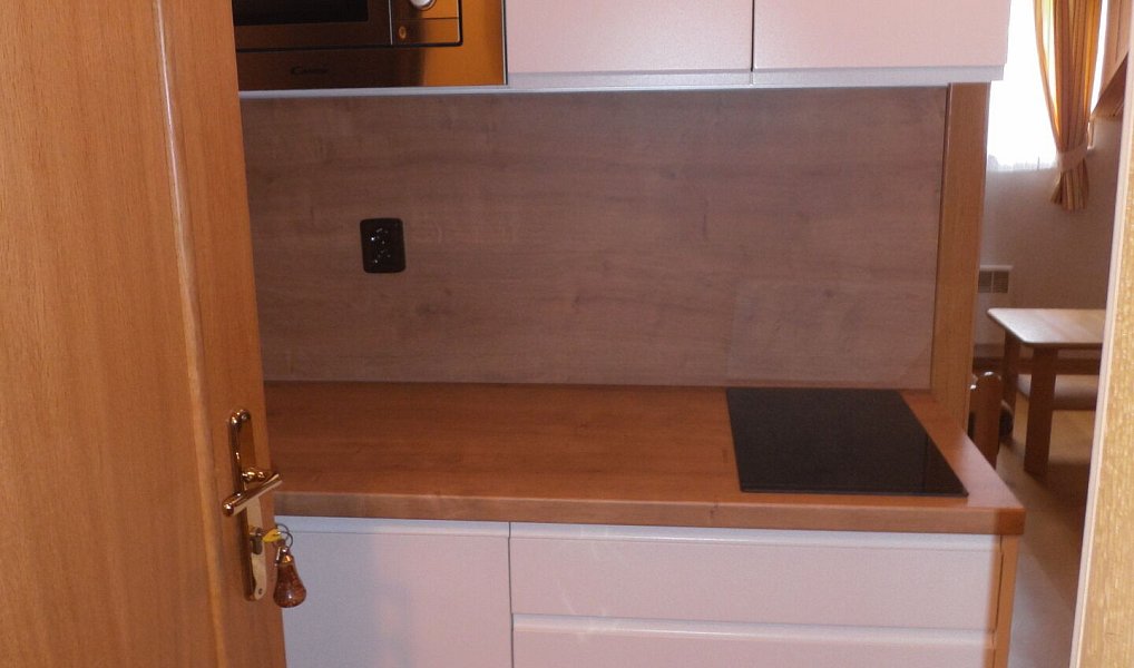 Pronájem bytu 1+kk 23 m², Karlovy Vary – náhled fotky 5