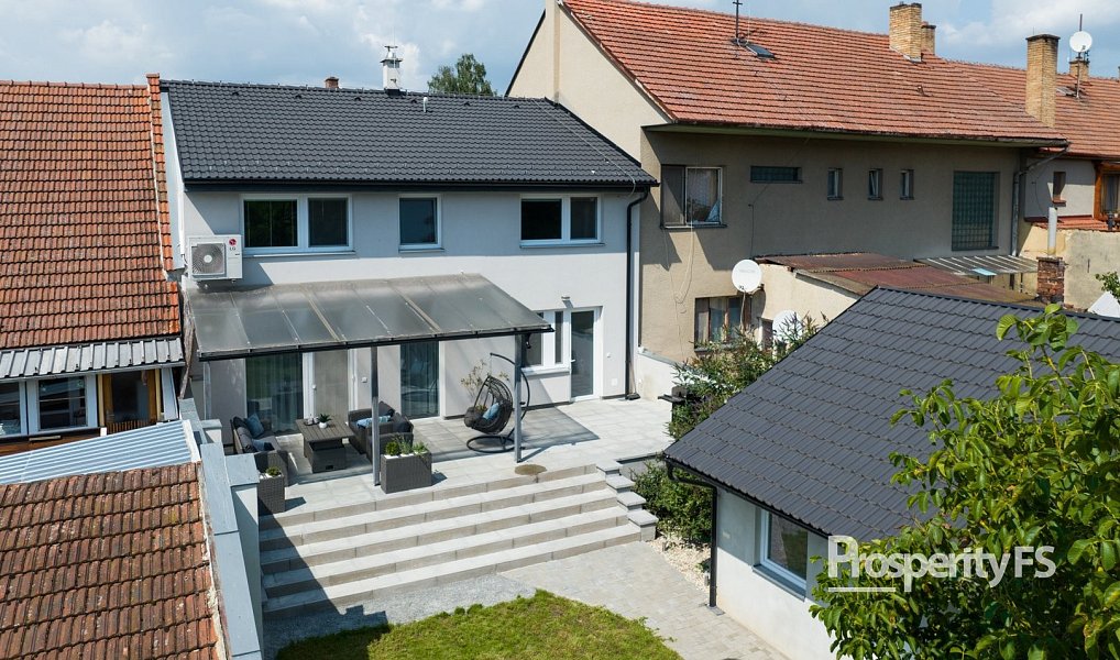 Prodej domu 176 m² s pozemkem 647 m², Knínice – náhled fotky 25