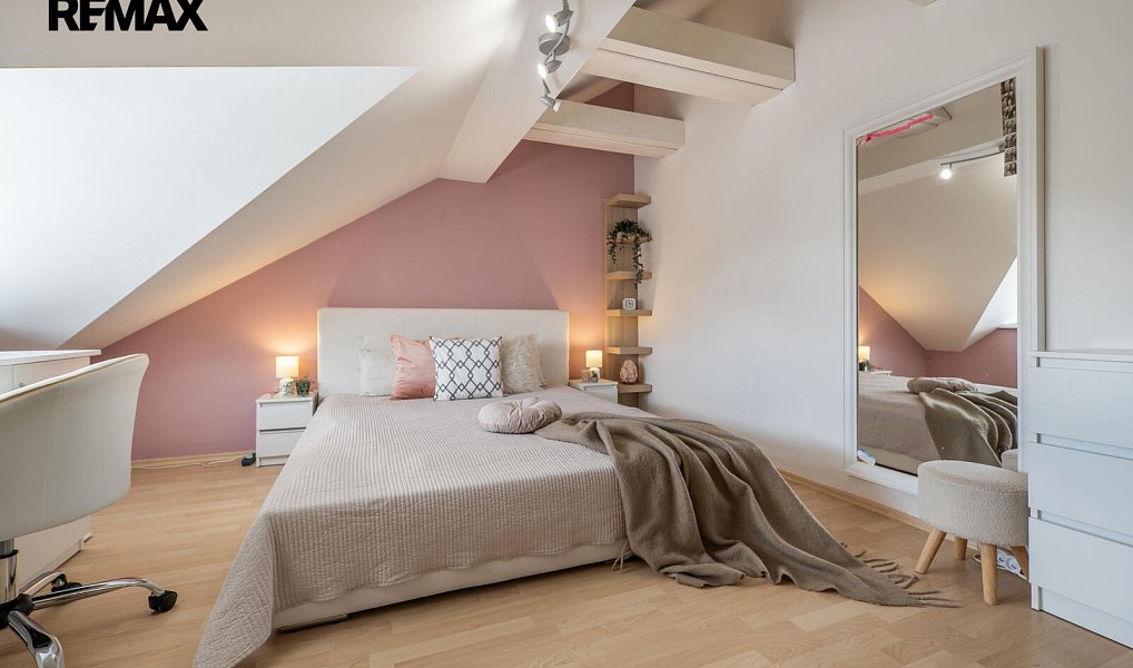 Prodej domu 200 m² s pozemkem 1 400 m², Rožmitál pod Třemšínem – náhled fotky 19