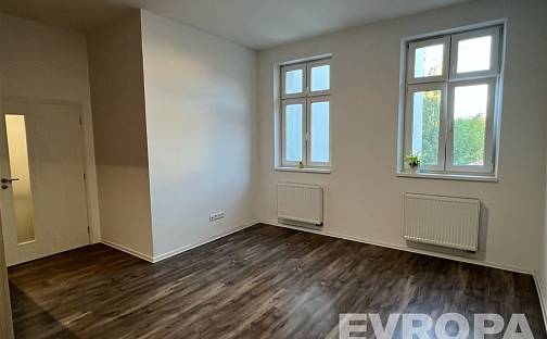Pronájem bytu 1+kk 29 m², Havlíčkovo náměstí, Žirovnice, okres Pelhřimov