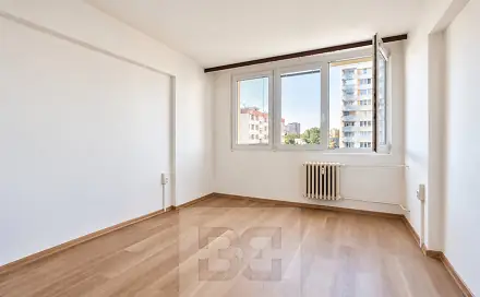 Pronájem bytu 2+1 67 m², Čechovy sady, Kolín - Kolín III