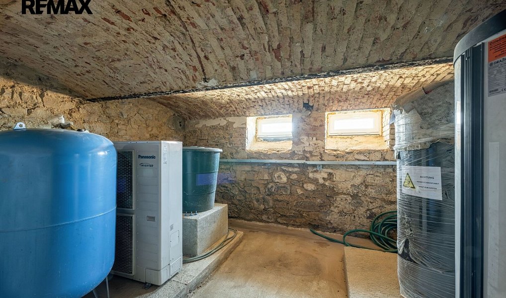 Prodej domu 550 m² s pozemkem 1 119 m², Volyně – náhled fotky 37