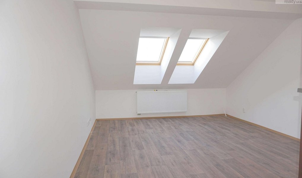 Pronájem bytu 4+kk 70 m², Litvínov – náhled fotky 7