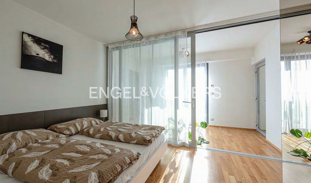Pronájem bytu 4+kk 132 m², Praha – náhled fotky 7
