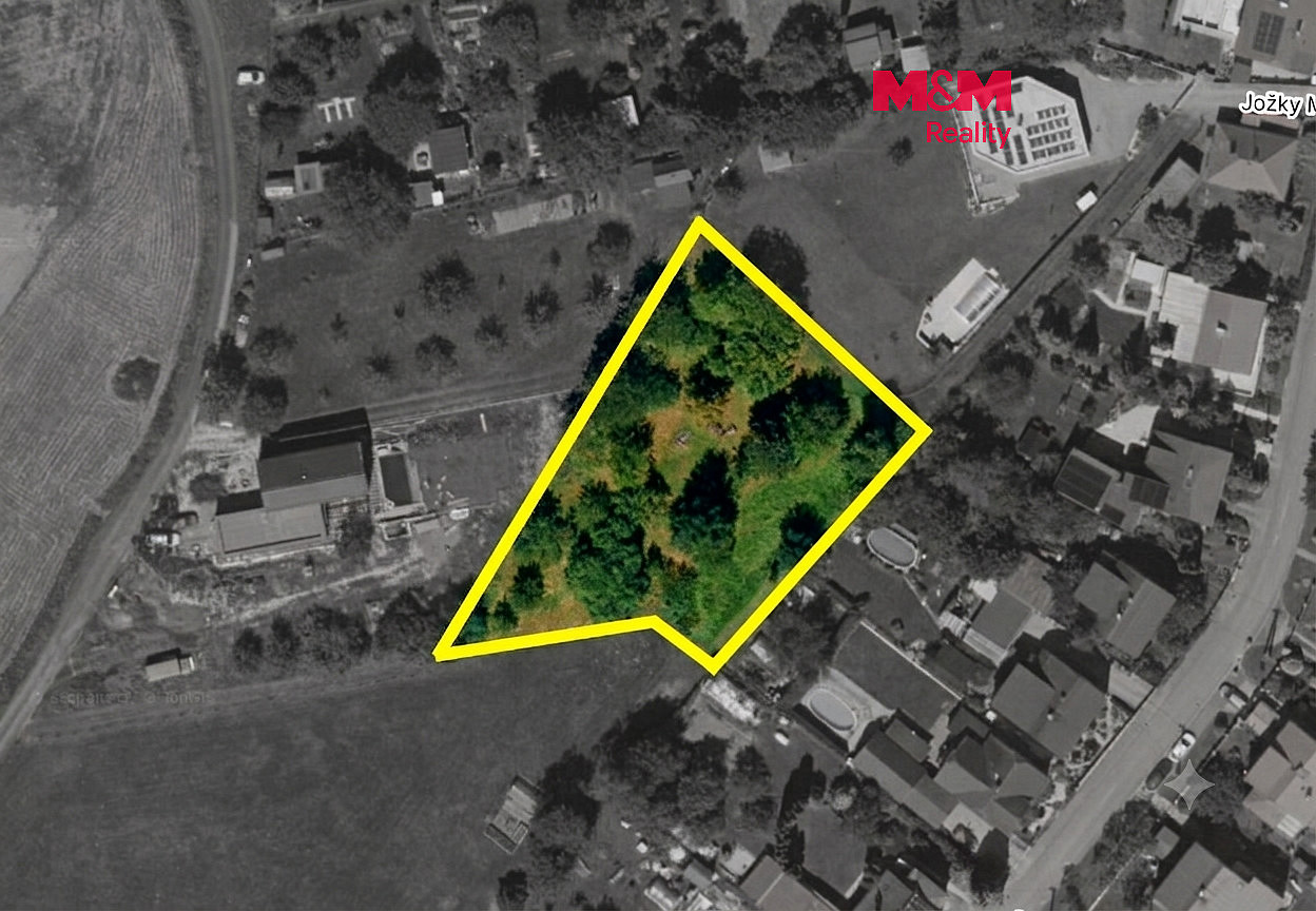 Prodej stavebního pozemku 2 007 m²