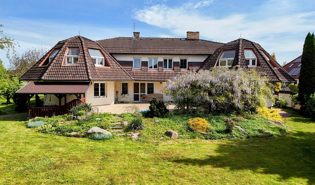 Prodej domu 950 m² s pozemkem 2 940 m², Přibyslav – náhled fotky 2