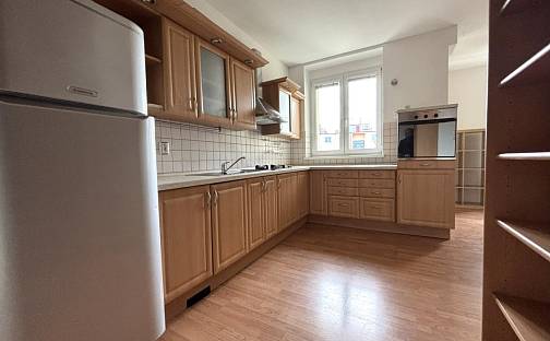 Pronájem bytu 3+kk 85 m², Klatovská třída, Plzeň - Jižní Předměstí