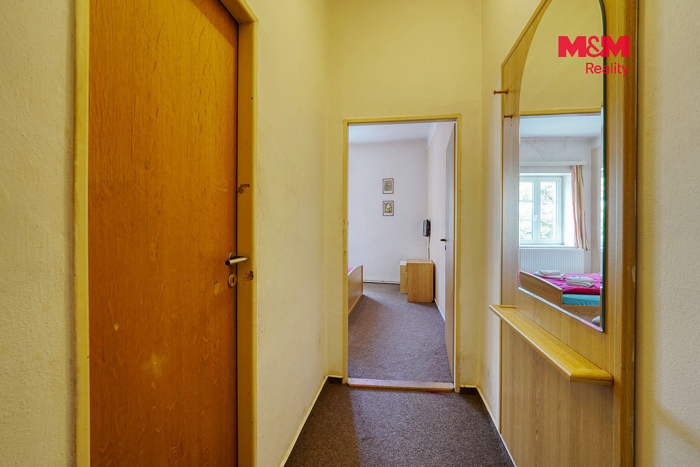 Prodej ubytovacího objektu 950 m² – fotografie 2
