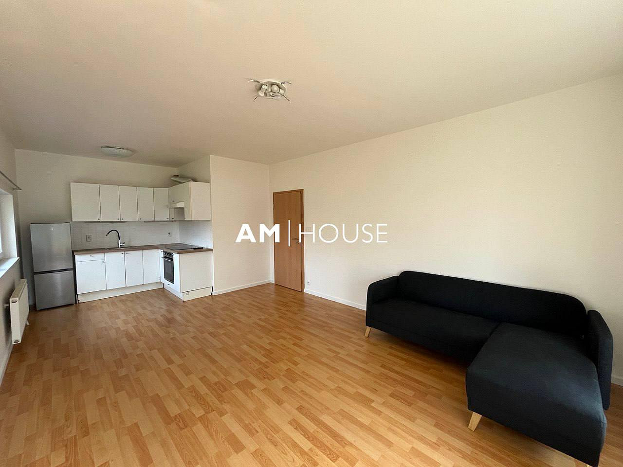 Pronájem bytu 2+kk 52 m² – fotografie 2
