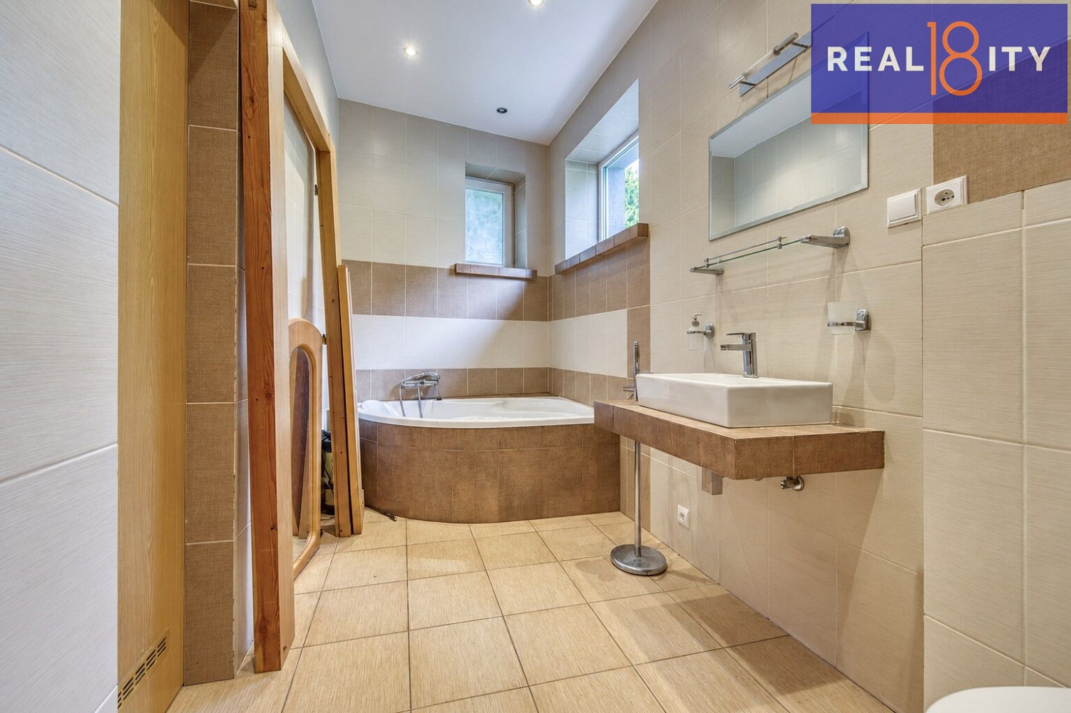 Prodej domu 150 m² s pozemkem 306 m² – fotografie 3