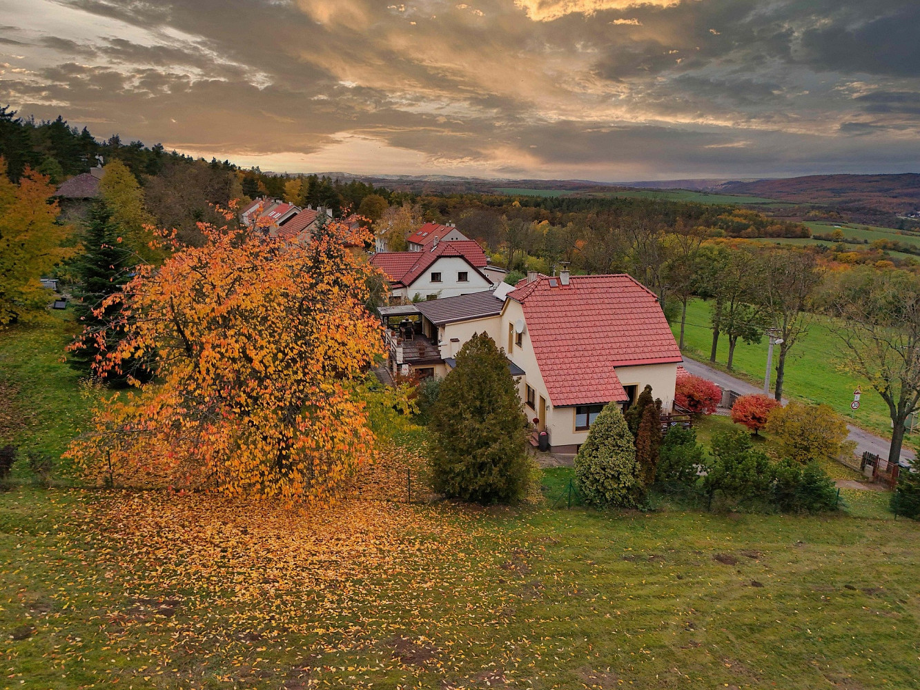 Prodej domu 145 m² s pozemkem 1 039 m²