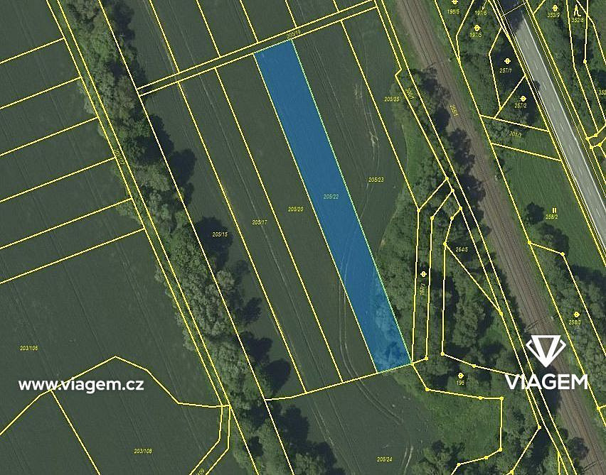 Prodej pole 2 044 m² – pohled 3