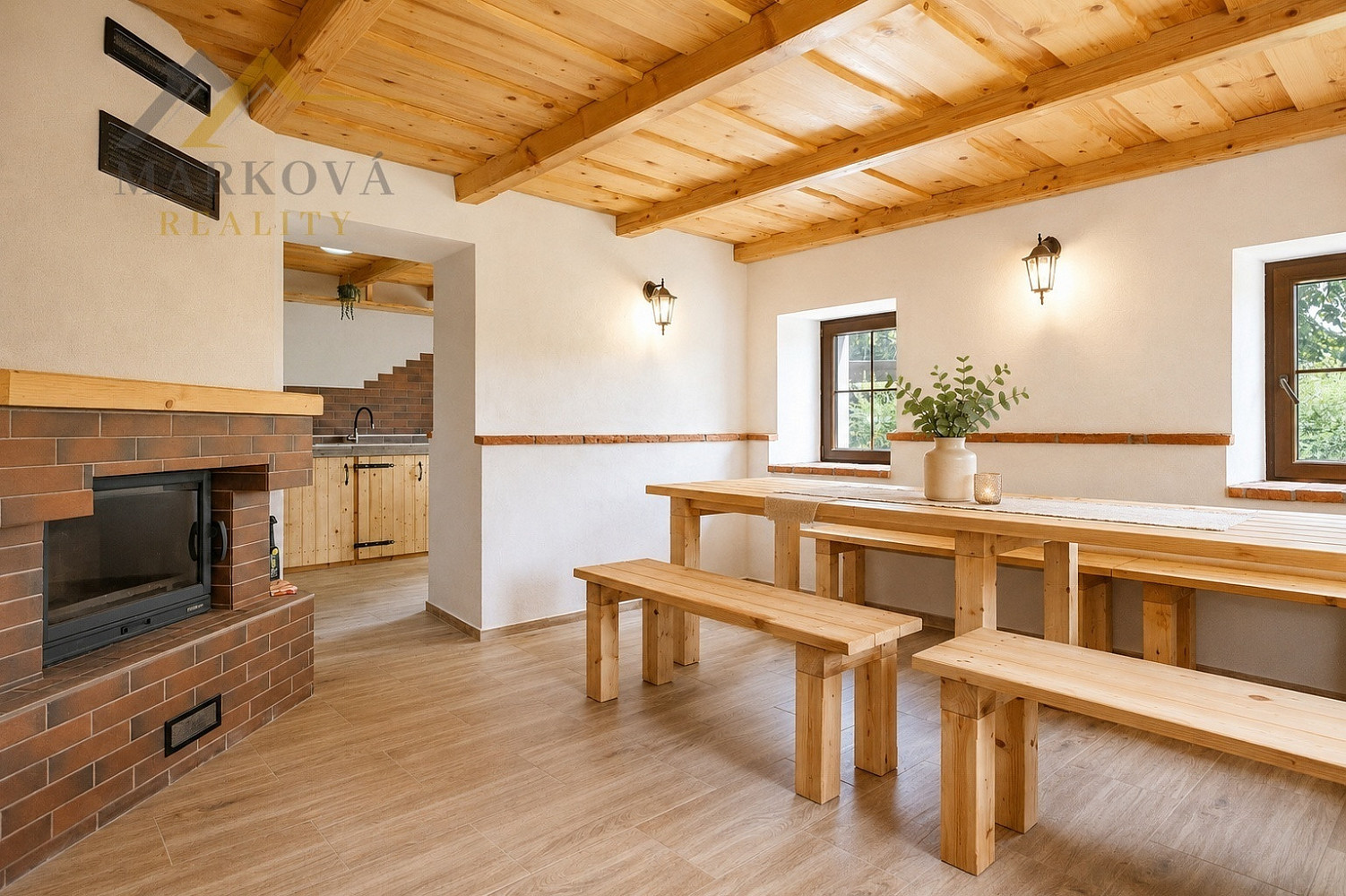 Prodej domu 194 m² s pozemkem 1 228 m² – fotografie 2