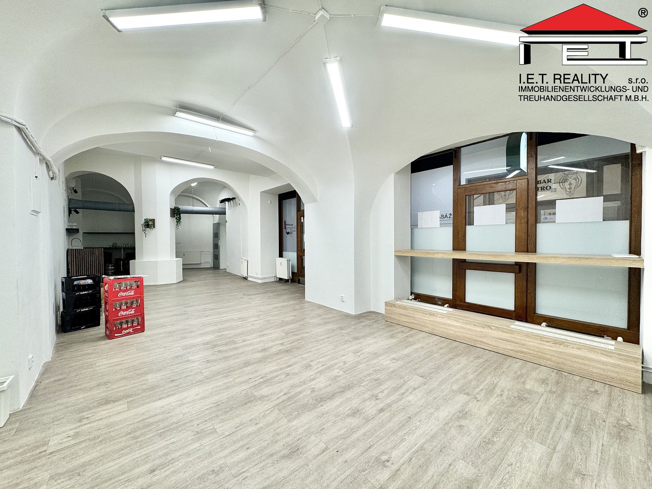 Pronájem obchodních prostor 127 m² – fotografie 5