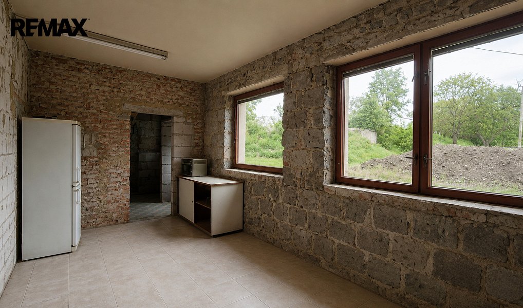 Prodej domu 154 m² s pozemkem 154 m², Vroutek – náhled fotky 14