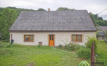 Prodej domu 140 m² s pozemkem 635 m², Vápenná, okres Jeseník