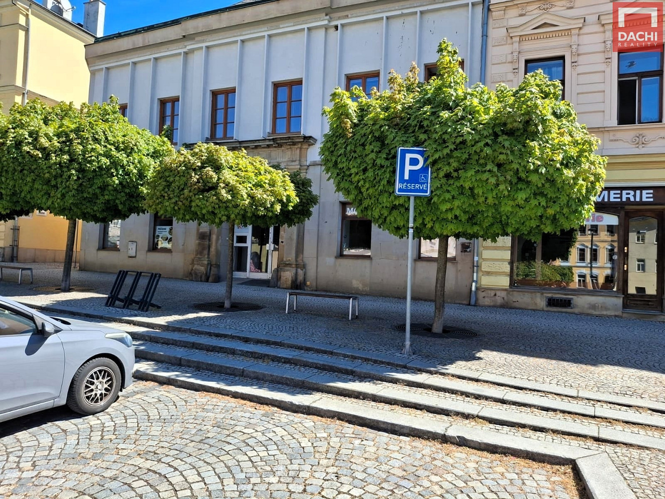 Pronájem obchodních prostor 70 m² – fotografie 4