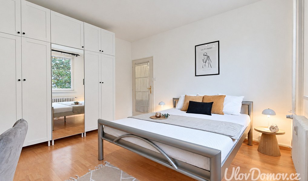 Prodej bytu 3+1 71 m², Praha – náhled fotky 2