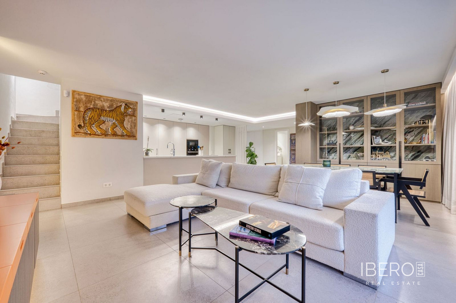 Prodej bytu 5+kk 323 m² — photo 2