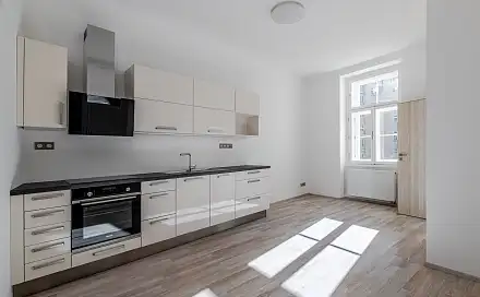 Pronájem bytu 3+kk 73 m²