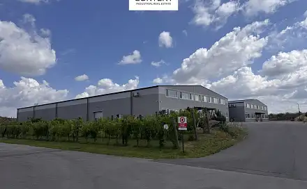 Pronájem výrobních prostor 1 106 m²