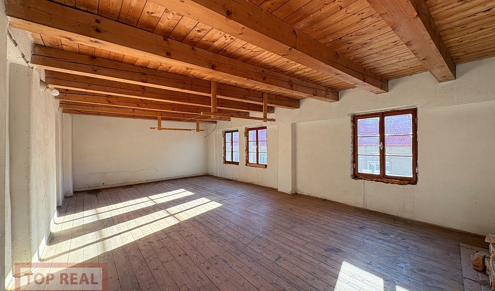 Prodej domu 295 m² s pozemkem 1 530 m², Zlobice – náhled fotky 18