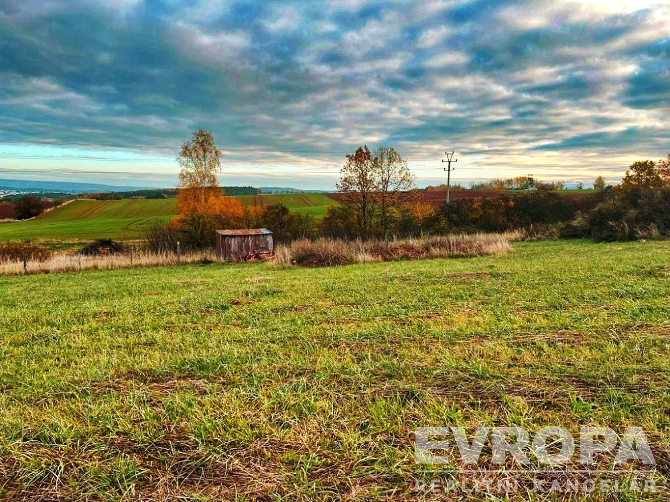 Prodej stavebního pozemku 1 300 m²