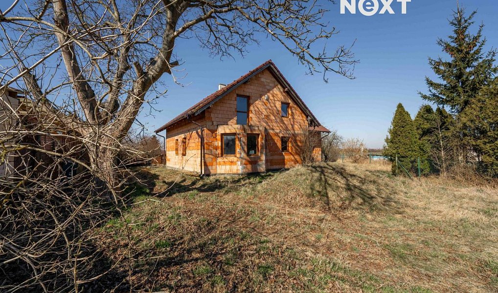 Prodej domu 252 m² s pozemkem 2 968 m², Smilovice – náhled fotky 12