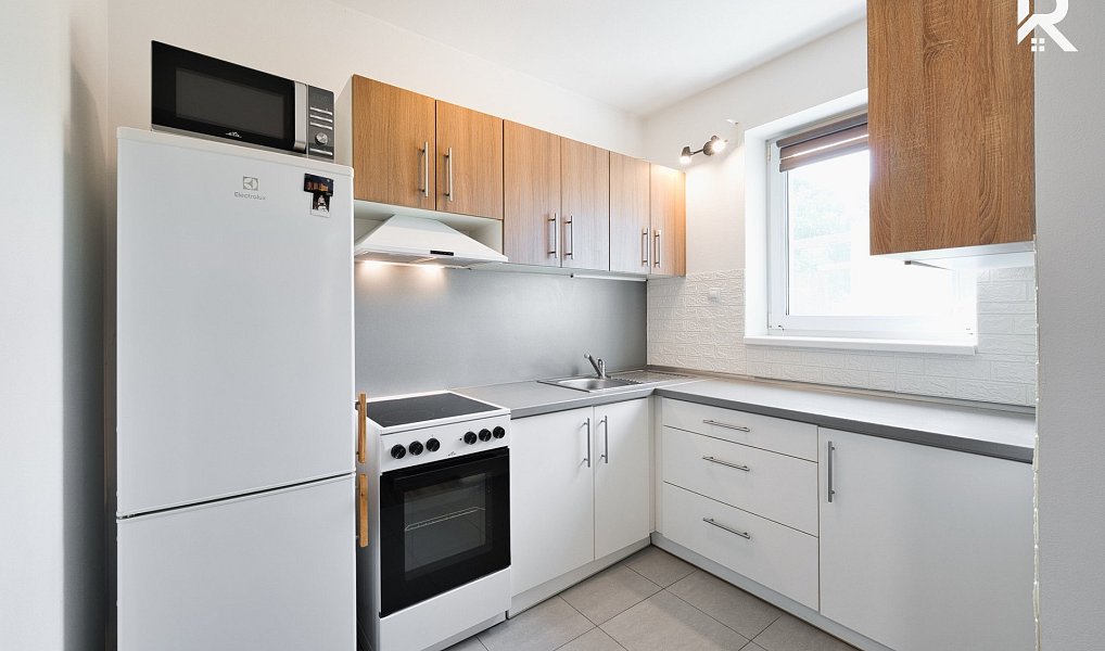 Prodej ubytovacího objektu 617 m², Drnholec – náhled fotky 21