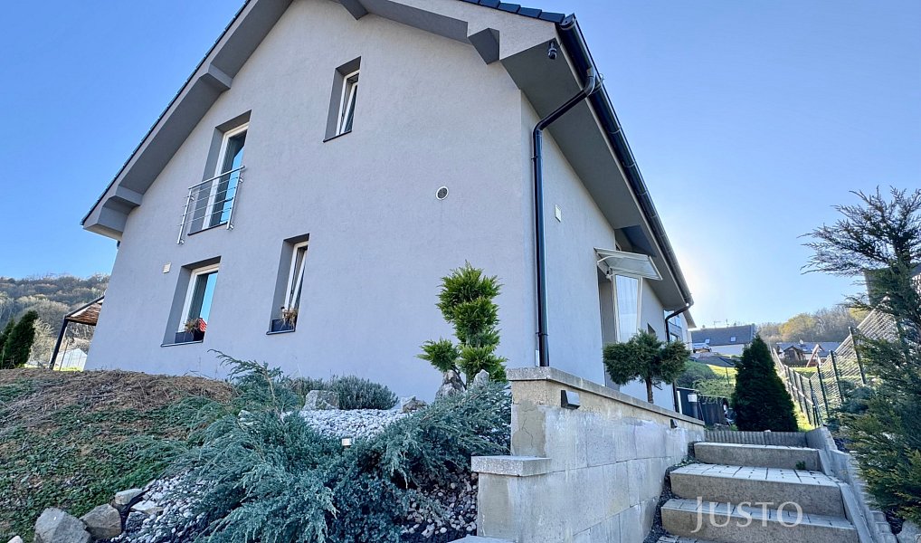Prodej domu 148 m² s pozemkem 1 008 m², Velké Březno – náhled fotky 9
