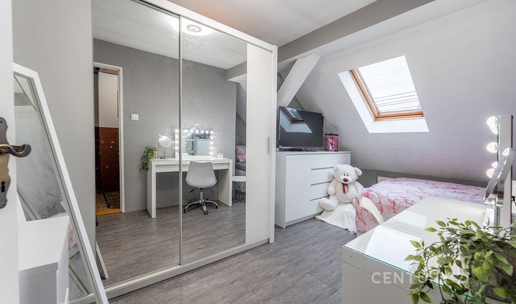 Prodej domu 196 m² s pozemkem 932 m², Tachov – náhled fotky 19