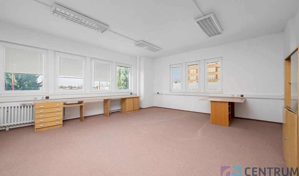 Pronájem kanceláře 1 371 m², Turnov – náhled fotky 7