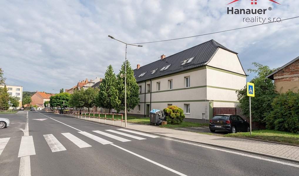 Prodej domu 488 m² s pozemkem 4 528 m², Hostomice – náhled fotky 13