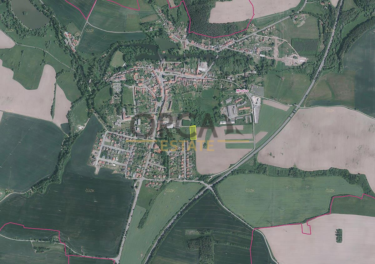 Prodej stavebního pozemku 2 999 m² – fotografie 3