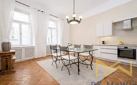 Pronájem bytu 3+1 110 m², Malostranské náměstí, Praha 1 - Malá Strana
