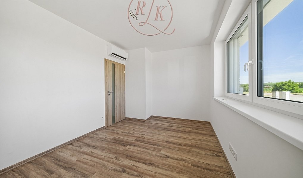 Prodej domu 170 m² s pozemkem 1 000 m², Kupařovice – náhled fotky 26