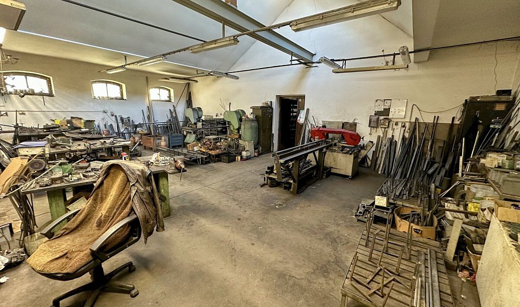 Prodej skladovacích prostor 3 501 m², Vršovice – náhled fotky 16