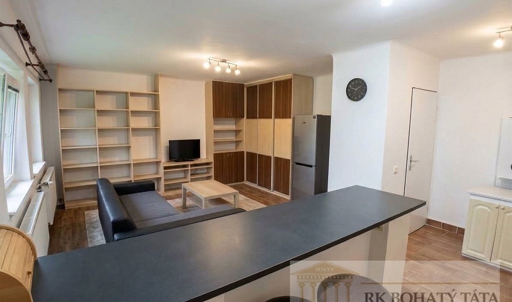Pronájem domu 110 m² s pozemkem 848 m², Praha – náhled fotky 4