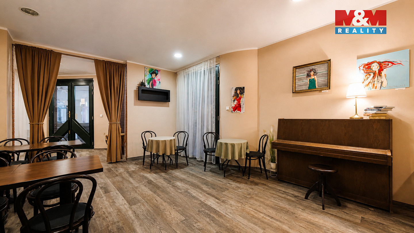 Pronájem obchodních prostor 76 m² — photo 3