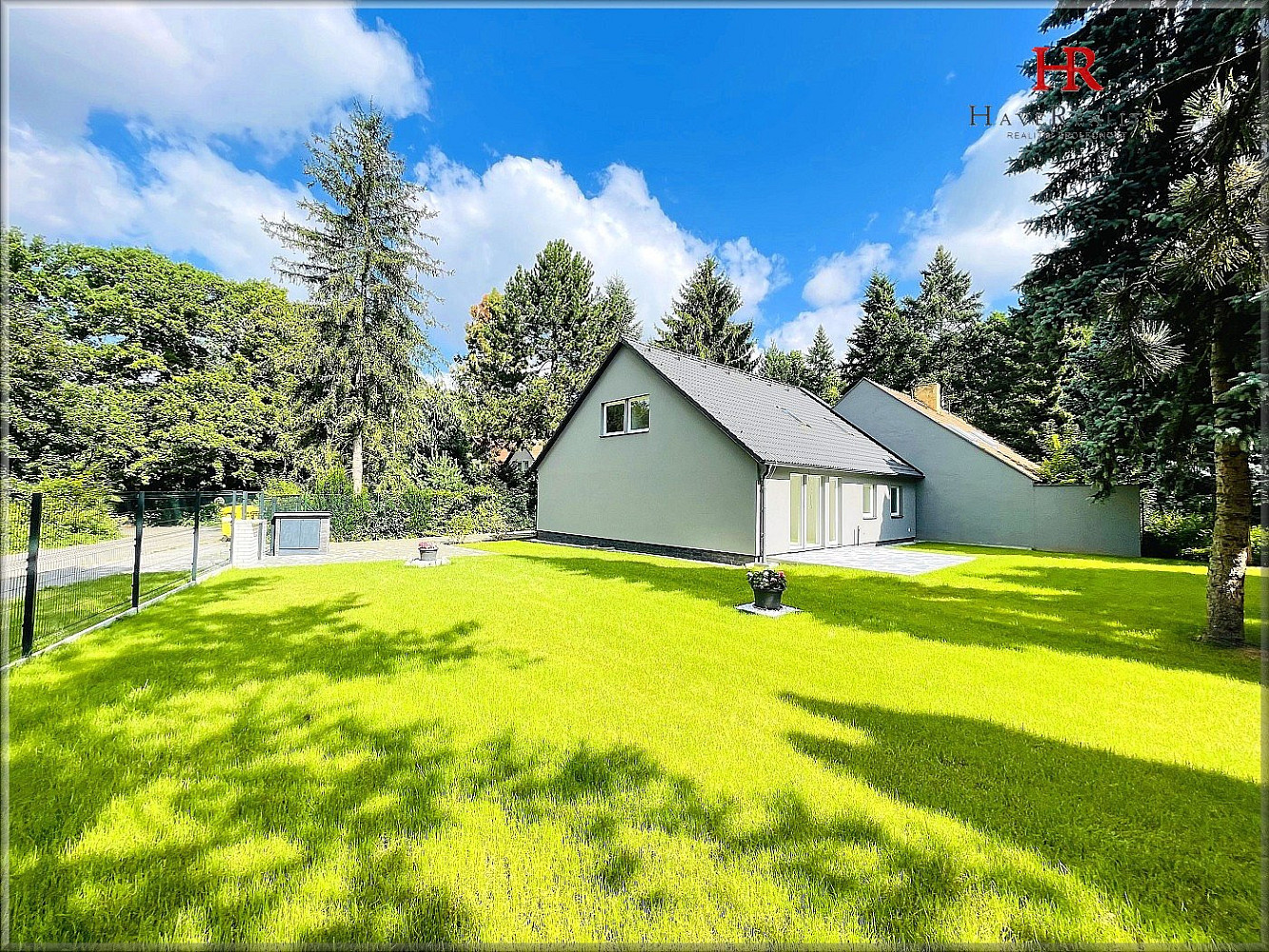 Prodej stavebního pozemku 655 m² – fotografie 2